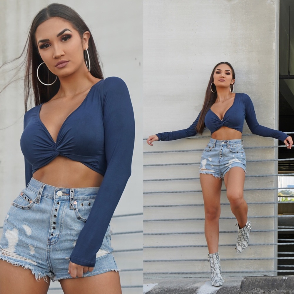 Blue Twist Long Sleeve Crop Top